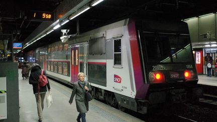 Dans une station de RER à Paris, le 8 mai 2017.&nbsp; (YASUSHI KANNO / YOMIURI / AFP)