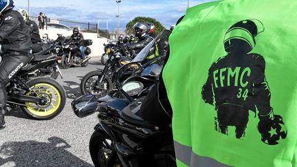 Des motards en colère manifestent contre la limitation à 80 km/h à Montpellier (Hérault), le 3 février 2018. (MAXPPP)