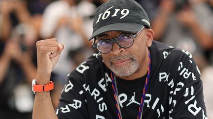 Le réalisateur américain Spike Lee, président du jury, au 74e Festival de Cannes (6 juillet 2021) (VALERY HACHE / AFP)