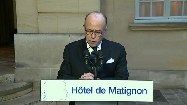 Cazeneuve adresse ses félicitations à Hamon