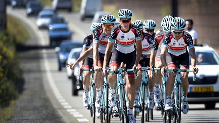 Le Luxembourgeois Andy Schleck et son &eacute;quipe s'entra&icirc;nent &agrave; Saint-Nazaire pendant leur jour de repos, le 08 juillet 2013. (YORICK JANSENS / BELGA MAG)