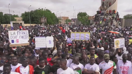 Coup d'État au Niger : une fête nationale célébrée dans un climat de défiance envers la France (franceinfo)