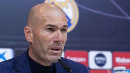 Zinédine Zidane, pendant la conférence de presse du 31 mai 2018, à Madrid (Espagne). (BORJA B. HOJAS/AP/SIPA / AP)