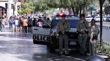 La police sécurise la ville de Las Vegas (Nevada), le 3 octobre 2017. (BILGIN SASMAZ / ANADOLU AGENCY / AFP)