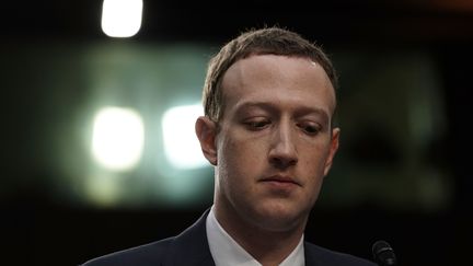 Facebook : le mea culpa de Mark Zuckerberg face au scandale