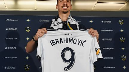 Zlatan Ibrahimovic lors de sa présentation aux Los Angeles Galaxy (MARK RALSTON / AFP)