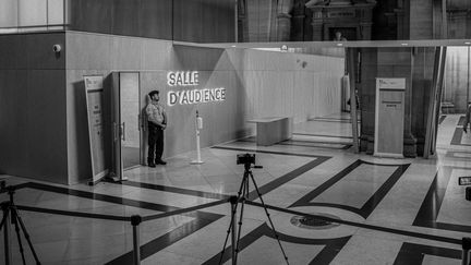 L'entrée de la salle d'audience du Palais de Justice de Paris, où se tient le procès des attentats du 13-Novembre.. (DAVID FRITZ-GOEPPINGER POUR FRANCEINFO)