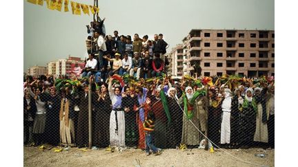 Batman, Turquie, mars 2008. La fête de Newroz, fête du printemps. Entre 2007 et 2011, Julien Goldstein a parcouru villes et villages avec le journaliste Olivier Piot pour mieux comprendre la réalité du Kurdistan, territoire morcelé
 (Julien Goldstein / Reportage by Getty Images)