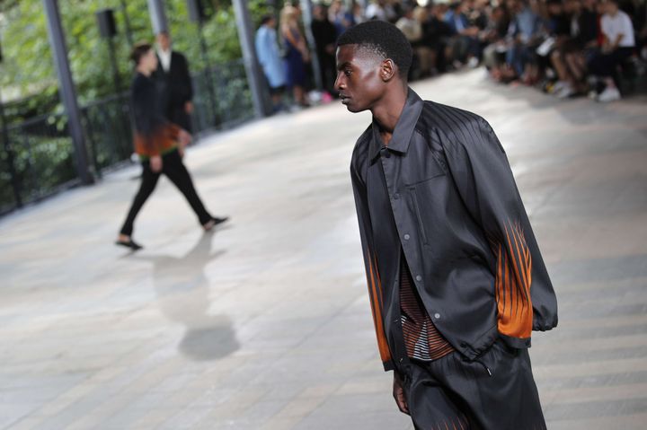 Issey Miyake printemps-été 2019, en juin 2018 à Paris
 (Francois Mori/AP/SIPA)