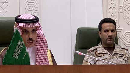 Le ministre saoudien des Affaires étrangères, Faisal Ben Farhan, le 22 mars 2021 à Riyad (Arabie saoudite). (FAYEZ NURELDINE / AFP)