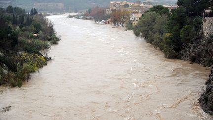 La rivi&egrave;re La Berre, en crue, &agrave; Portel-des-Corbi&egrave;res (Aude), le 30 novembre 2014.&nbsp; (ERIC CABANIS / AFP)