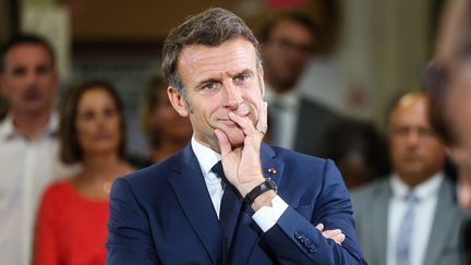 Le président Macron en déplacement à Orange (Vaucluse) le 1er septembre 2023 (CHRISTOPHE AGOSTINIS / MAXPPP)