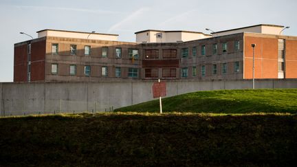 Le centre de détention de Bapaume, dans le département du Pas-de-Calais, le 11 novembre 2015. (BONNIERE PASCAL / MAXPPP)