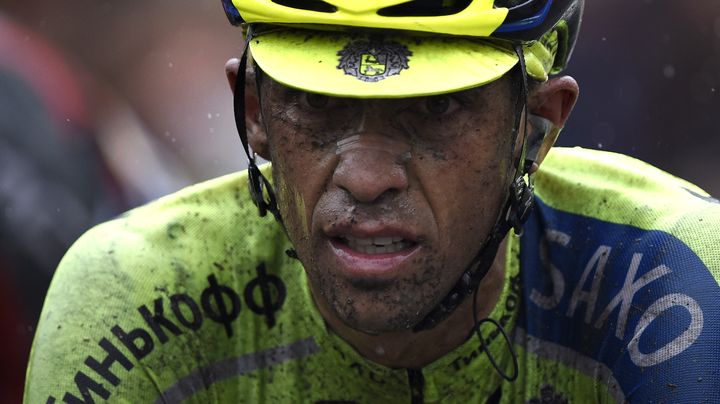 Alberto Contador &agrave; l'issue de l'&eacute;tape des pav&eacute;s du Tour de France, entre Ypres (Belgique) et Arenberg (Nord, France), le 9 juillet 2014.&nbsp; (LIONEL BONAVENTURE / AFP)