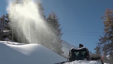 Saison d'hiver : les stations de ski se préparent pour le retour des clients