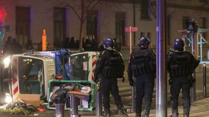 Deux jeunes hommes de 17 et 19 ans sont morts après une course poursuite avec la police samedi 2 mars au soir. (MARC GREINER / MAXPPP)