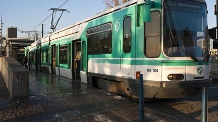 Le tramway T1 à Saint-Denis (archives, 2009) (AFP / hemis.fr / Guiziou Franck)