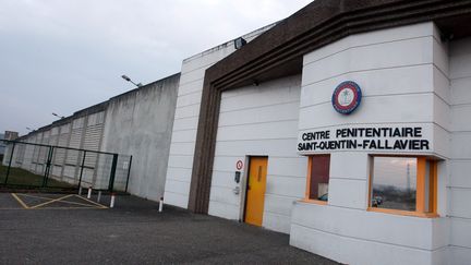 La façade de la prison de Saint-Quentin-Fallavier (Isère), le 23 décembre 2010. (MAXPPP)