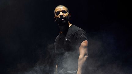 Drake sur scène à Londres, au Wireless Festival à Finsbury Park, le 27 juin 2015
 (Jonathan Sjhort / AP / Sipa)