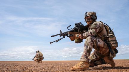 Des militaires de la base française de Gao au Mali, en août 2018.&nbsp; (FRED MARIE / HANS LUCAS / AFP)