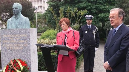 Hommage à Bordeaux en 2001 au consul Aristides de Sousa Mendes (photo AFP)
 (AFP PHOTO)