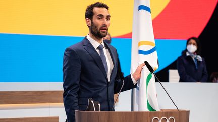 Martin Fourcade lors de la 139e session du Comité international olympique à Pékin, le 19 février 2022. (GREG MARTIN / IOC / AFP)