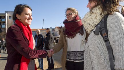 La ministre de l'Education nationale,&nbsp;Najat Vallaud-Belkacem,&nbsp;ici le 6 janvier 2017 à Clermont-Ferrand, annonce des mesures en faveur du personnel de l'Enseignement supérieur (THIERRY ZOCCOLAN / AFP)