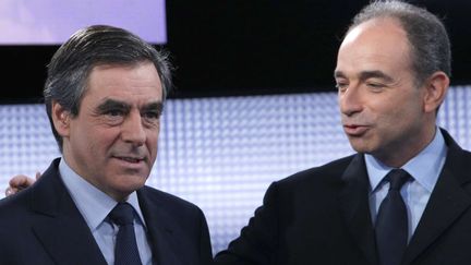 Fran&ccedil;ois Fillon et Jean-Fran&ccedil;ois Cop&eacute;, le 25 octobre 2012 sur le plateau de "Des paroles et des actes", sur France 2. (CHRISTOPHE ENA / AP / SIPA)