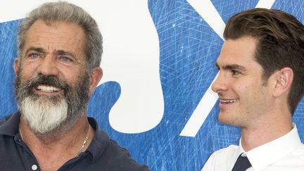 Mel Gibson réalisateur et l'acteur Andrew Garfield à la Mostra de Venise pour présenter le film "Hacksaw Ridge" ("Tu ne tueras point"), le 4 septembre 2016
 (Daziram / Geisler-Fotopress / DPA / AFP)