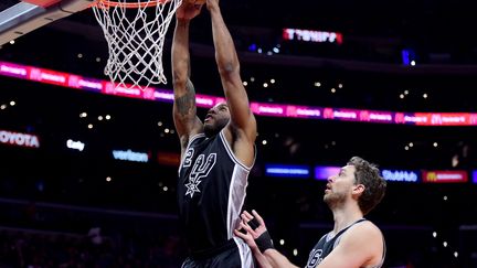  Kawhi Leonard s'illustre (HARRY HOW / GETTY IMAGES NORTH AMERICA)