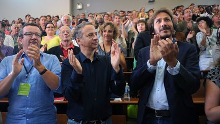 (De G. &agrave; D.) Les socialistes Christian Paul, Laurent Baumel et J&eacute;r&ocirc;me Guedj &agrave; la r&eacute;union du collectif Vive la gauche !, le 30 ao&ucirc;t 2014, en marge de l'universit&eacute; d'&eacute;t&eacute; du PS, &agrave; la Rochelle (Charente-Maritime). (XAVIER LEOTY / AFP)