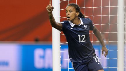 Elodie Thomis montre la voie pour l'équipe de France (MINAS PANAGIOTAKIS / GETTY IMAGES NORTH AMERICA)