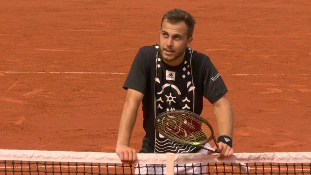 Hugo Gaston se débarrasse facilement de l'Argentin Pedro Cachin en trois manches (6-4, 6-2, 6-4).