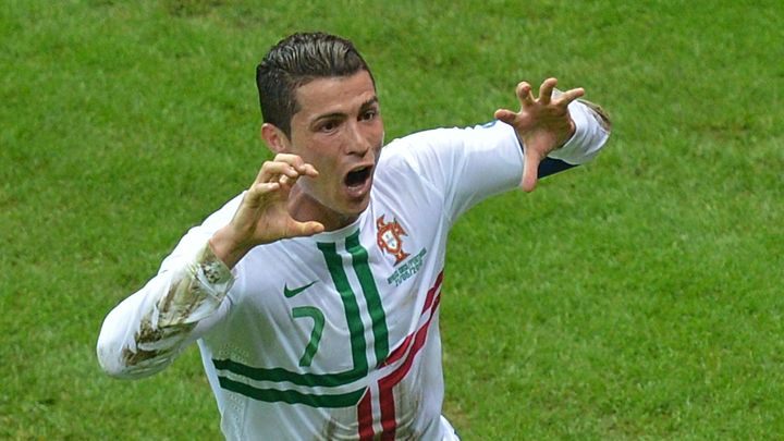 Cristiano Ronaldo, le 21 juin 2012 &agrave; Varsovie (Pologne). (GABRIEL BOUYS / AFP)