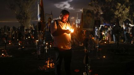 Rassemblement à la mémoire des victimes de l’attaque du Hamas contre Israël sur le site du festival Nova, à Réïm, le 7 octobre 2024. (JOHN WESSELS / AFP)