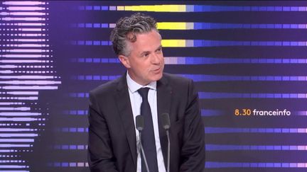 Christophe Béchu, ministre de la Transition écologique, était l'invité du "8h30 franceinfo", le 25 mars 2023. (FRANCEINFO / RADIO FRANCE)