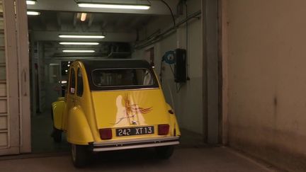 Automobile : une 2 CV très branchée grâce au rétrofit