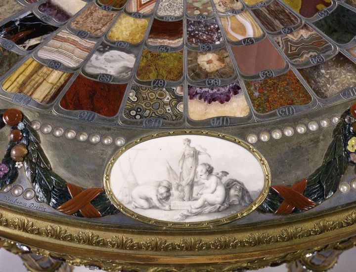 Détail de la table de Teschen (1779)
 (Gianni Dagli Orti / The Art Archive / The Picture Desk)