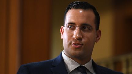 L'ancien chargé de mission de l'Elysée, Alexandre Benalla, après son audition par la commission d'enquête du Sénat, à Paris, le 21 janvier 2019. (ALAIN JOCARD / AFP)