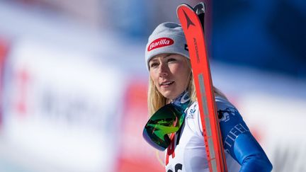 La skieuse américaine Mikaela Shiffrin après sa médaille d'argent sur le Super-G des championnats du monde, à Méribel, le 8 février 2023. (MINE KASAPOGLU / AFP)