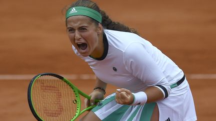 La rage de vaincre de Jelena Ostapenko (GABRIEL BOUYS / AFP)