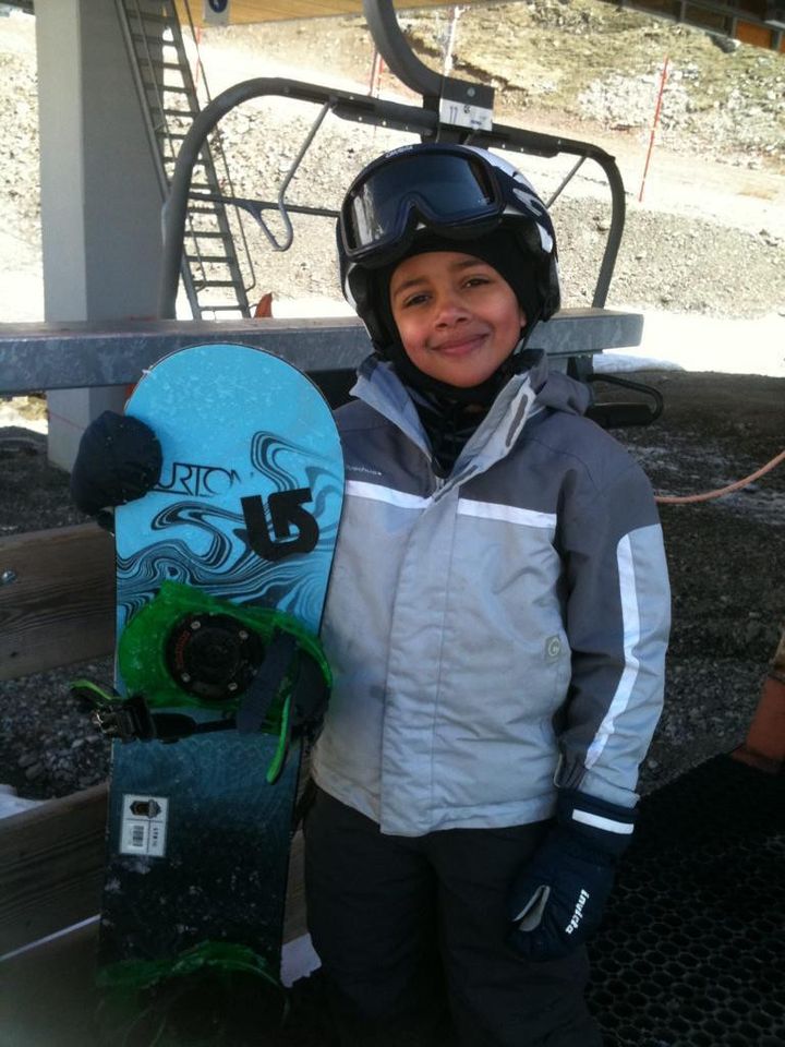 Lucas, alors âgé de 8 ans, était un enfant dynamique, qui adorait aussi le snowboard.&nbsp; (SEVERINE MORIN / FRANCEINFO: SPORT)