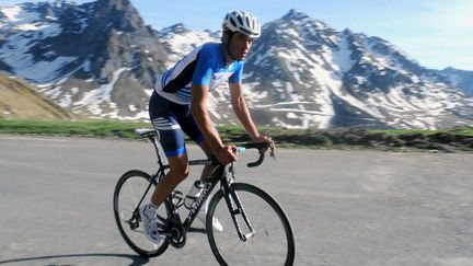 Alberto Contador sur les pentes du Tourmalet en mai dernier (PASCAL PAVANI / AFP)