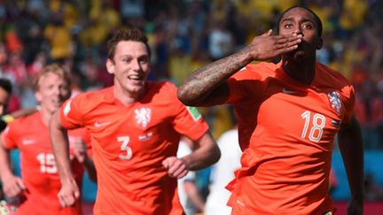 Leroy Fer emmène les Oranje sur la route de la joie (DAMIEN MEYER / AFP)