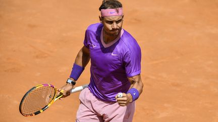 Rafael Nadal est venu à bout de Denis Shapovalov en huitièmes de finale du Masters 1000 de Rome le 13 mai 2021. (FILIPPO MONTEFORTE / AFP)