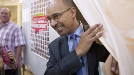 Harlem Désir, premier secrétaire par intérim du  Parti socialiste (AFP/BERTRAND LANGLOIS)