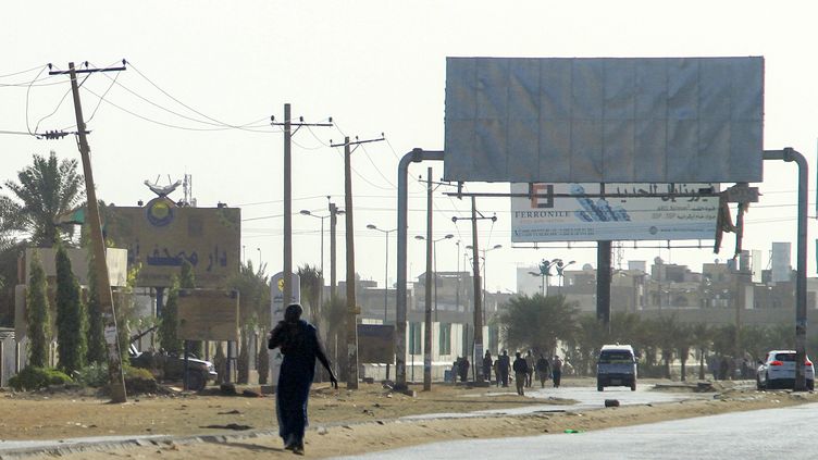 Dans les rues de Khartoum, lundi 17 avril 2022. (- / AFP)