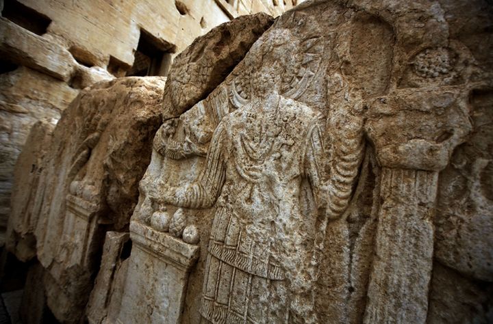 Sculptures sur un mur du temple de Baal, à Palmyre (14 mars 2014)
 (Joseph Eid / AFP)