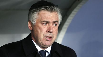 Carlo Ancelotti ne sera peut-être plus sur le banc parisien la saison prochaine (KENZO TRIBOUILLARD / AFP)