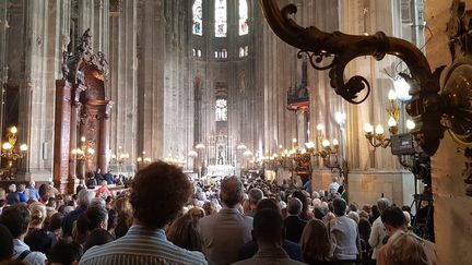 La&nbsp;messe de Pâques en l'église Saint-Eustache, le 21 avril 2019. (FABIEN MAGNENOU / FRANCEINFO)